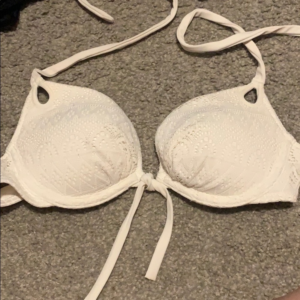 Victoria’s Secret bikini top